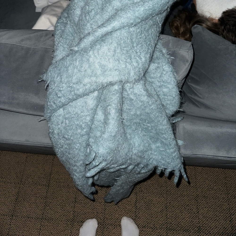 Cozy Blue Textured Blanket